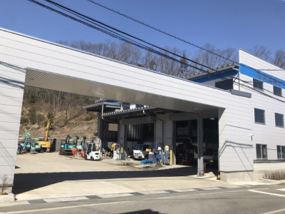 ゲート・レンタル棟外観